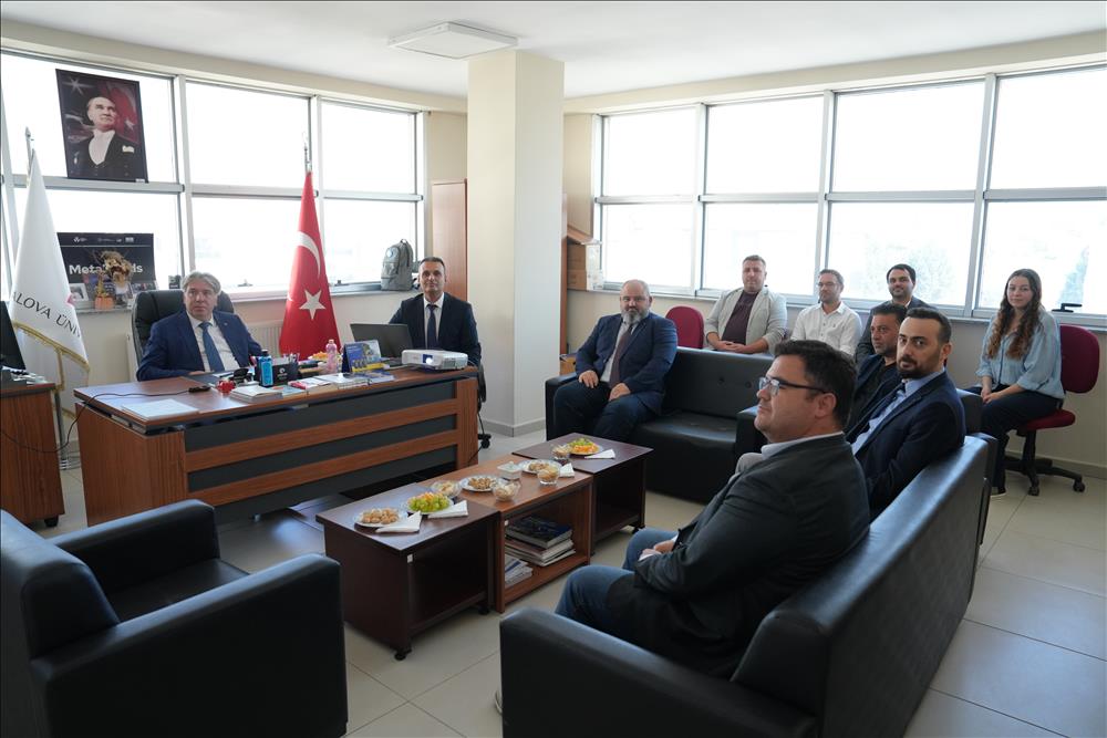 Altınova MYO’da 2025-2026 Akademik Kurul Toplantısı Düzenlendi