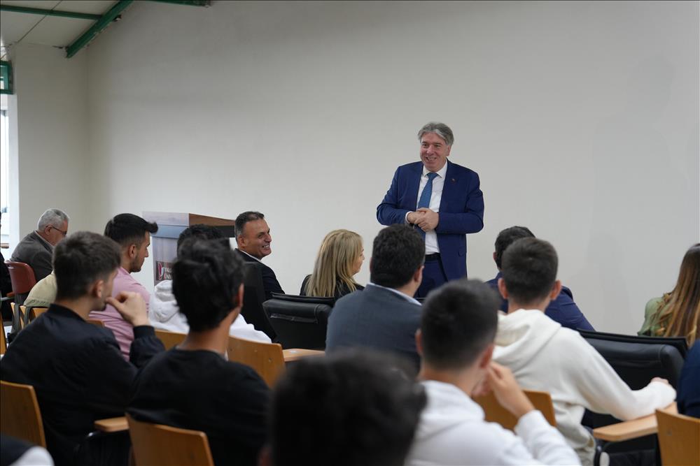 Altınova Meslek Yüksekokulu Oryantasyon Programını Tamamladı