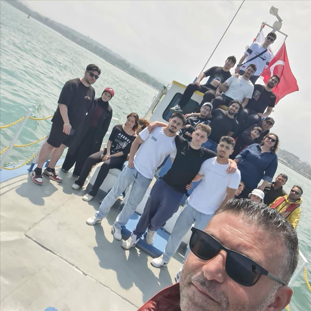 "YALOVA ÜNİVERSİTESİ-1" EĞİTİM GEMİSİ GELECEĞİN DENİZCİLERİNİ YETİŞTİRMEYE DEVAM EDİYOR