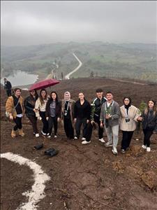 Altınova Meslek Yüksekokulu ve Beşiktaşlılar Öğrenci Kulübümüzden "Aydınlık Bir Gelecek İçin” Projesiyle Yalakdere İlkokulu’na Kütüphane Desteği